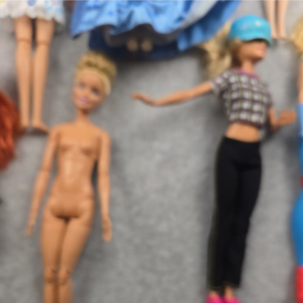 Mattel Barbie Doll Lot 19 My Scene DC Supergirl Made to Move Cinderella AS IS - Picture 14 of 16